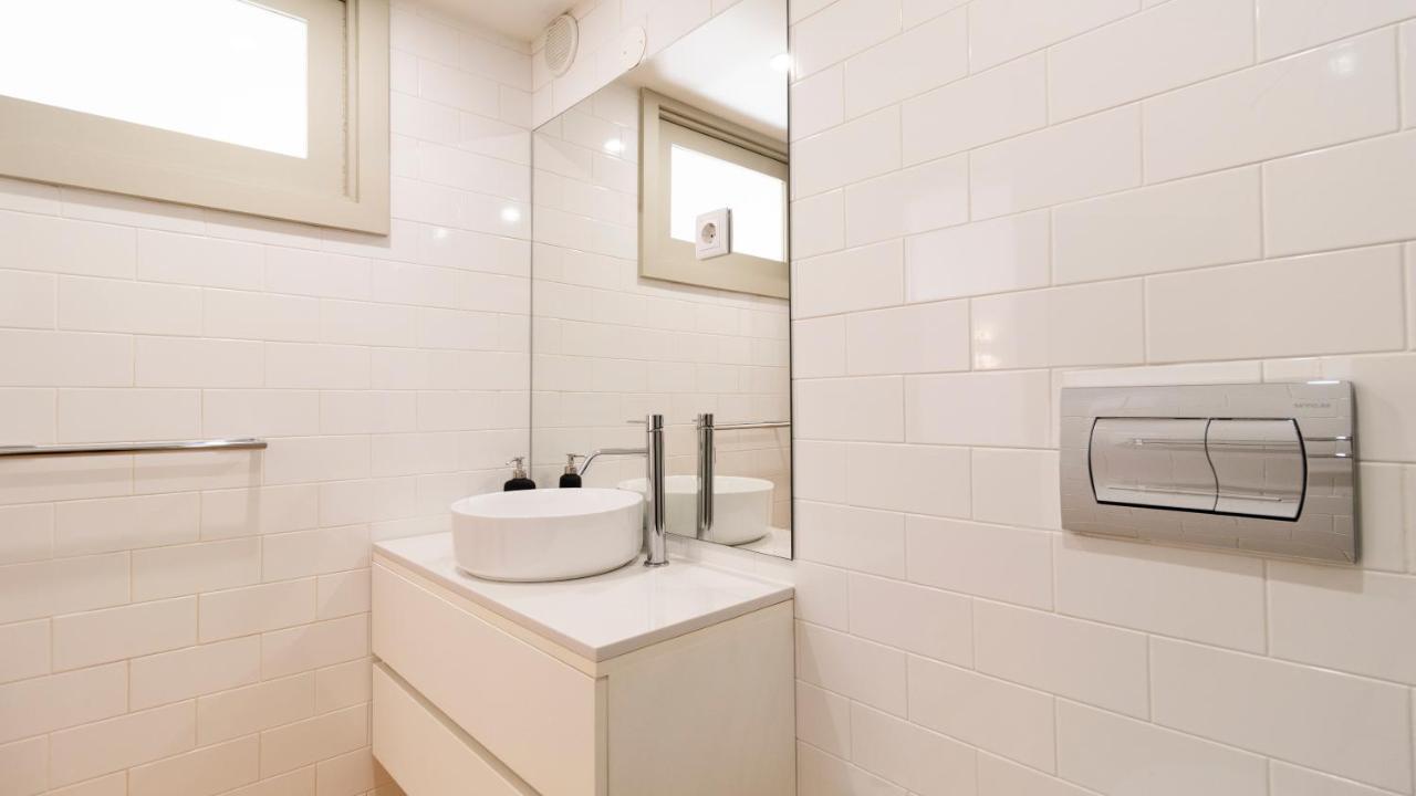 Central Stunning Duplex W/ Patio By Lovelystay Porto Kültér fotó