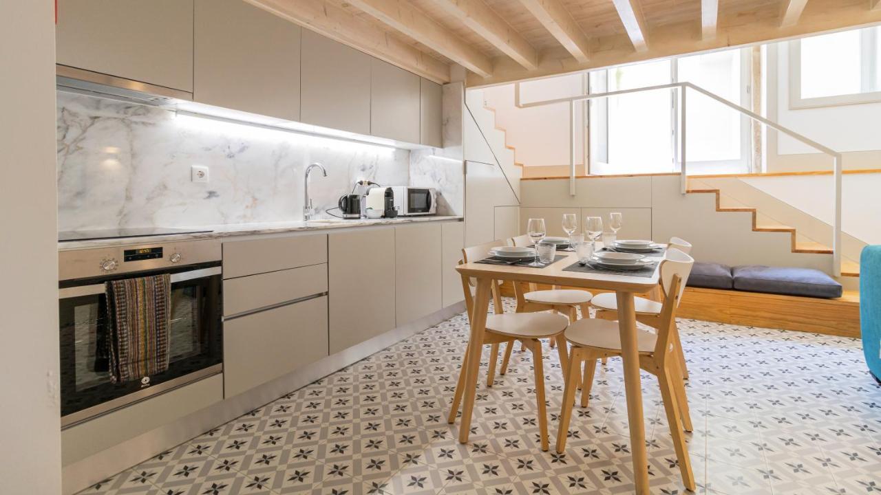 Central Stunning Duplex W/ Patio By Lovelystay Porto Kültér fotó