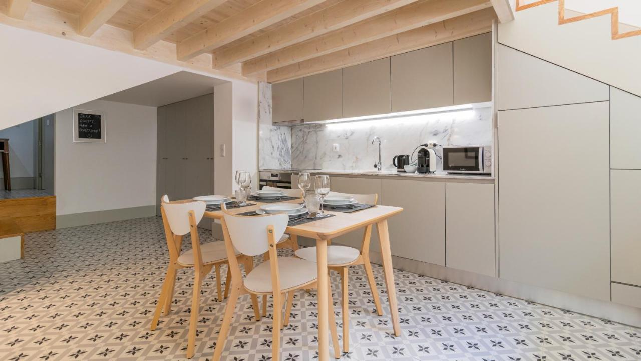 Central Stunning Duplex W/ Patio By Lovelystay Porto Kültér fotó